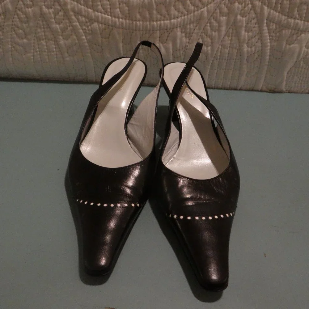 Made in Italy Slingback Pumps - Picture 2 of 8